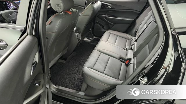Chevrolet (GM Daewoo) Trax Crossover 2024 Черный из Кореи, фото 2
