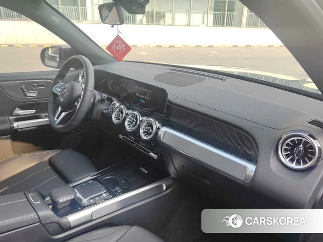 Mercedes-Benz GLB 2023 Темно-серый из Китая, фото 2