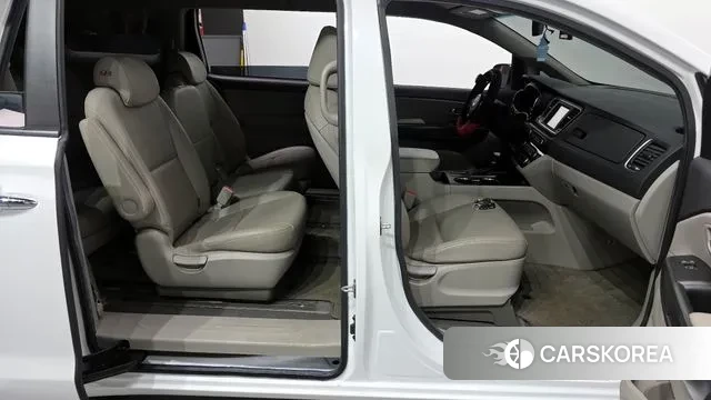 Kia The New Carnival 2019 Белый из Кореи, фото 2