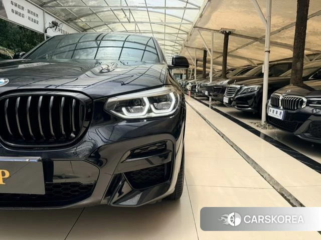 BMW X4 2021 Черный из Китая, фото 2