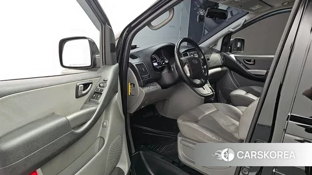 Hyundai The New Grand Starex 2021 Черный из Кореи, фото 2