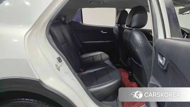 Kia Stonic 2018 Белый из Кореи, фото 2