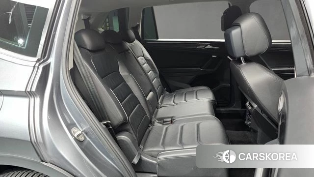 Volkswagen Tiguan Allspace 2020 Серый из Кореи, фото 2