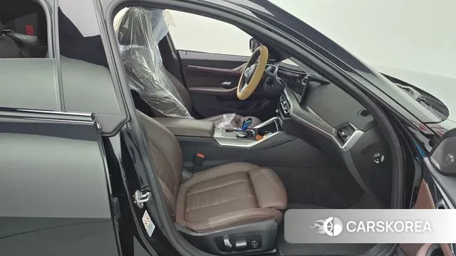 BMW i4 2022 Черный из Кореи, фото 2