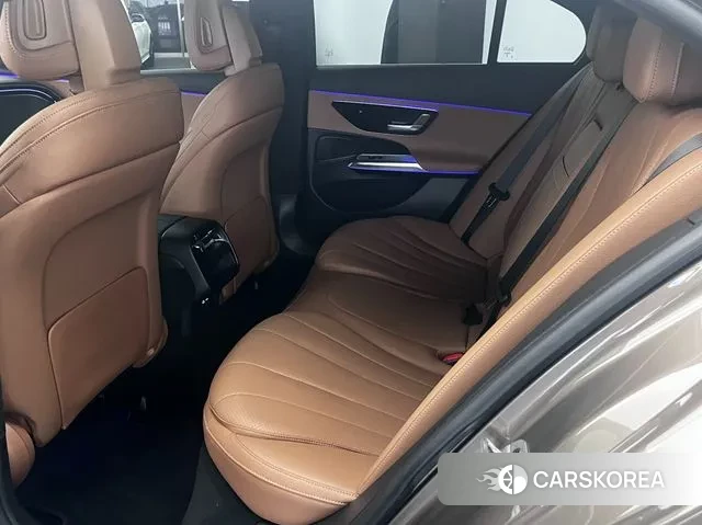 Mercedes-Benz E-Class W214 2025 Коричневый из Кореи, фото 2