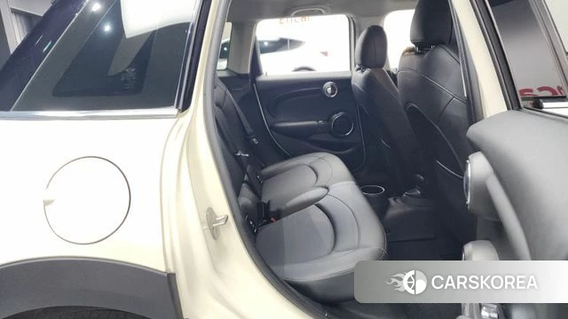 Mini Cooper 2021 Жемчужный цвет из Кореи, фото 2