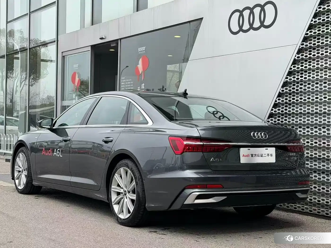 Audi A6L 2024 Silver/gray из Китая, фото 2