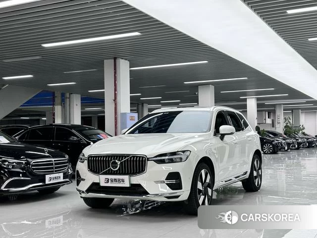 Volvo XC60 PHEV 2023 Белый из Китая, фото 2