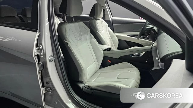 Hyundai Avante (CN7) 2020 Серебристо-серый из Кореи, фото 2