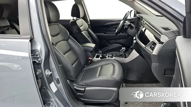 Ssangyong Beautiful Korando 2020 Серый из Кореи, фото 2