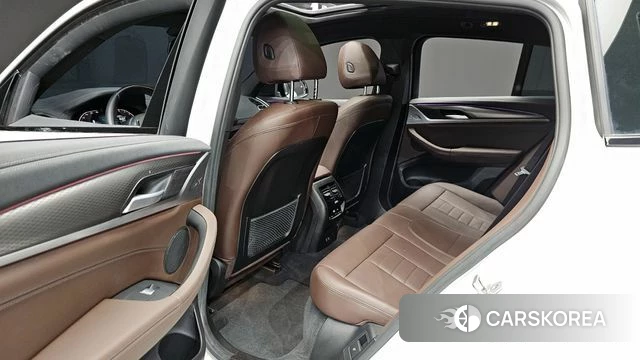 BMW X4 (G02) 2024 Белый из Кореи, фото 2
