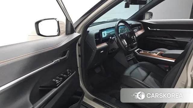 Ssangyong The New Torres 2024 Песочный из Кореи, фото 2