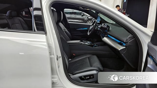 BMW i5 (G60) 2024 Белый из Кореи, фото 2