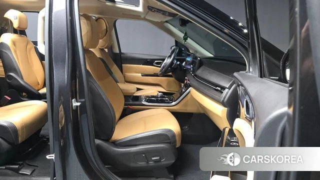 Kia Carnival 4th generation 2023 Серый из Кореи, фото 2