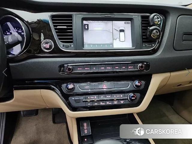Kia The New Carnival 2019 Белый из Кореи, фото 2