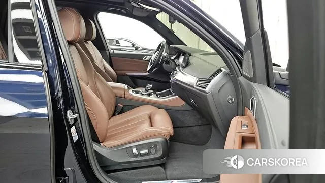 BMW X5 (G05) 2022 Черный из Кореи, фото 2