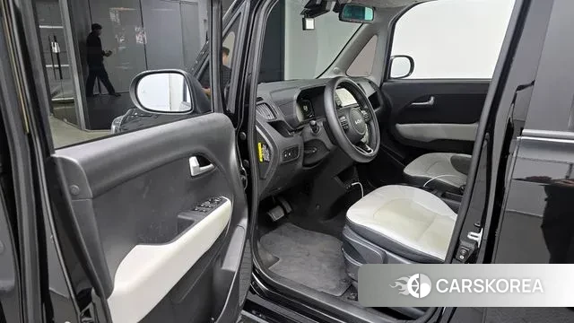 Kia The New Kia Ray 2023 Черный из Кореи, фото 2