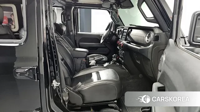 Jeep Wrangler (JL) 2019 Черный из Кореи, фото 2