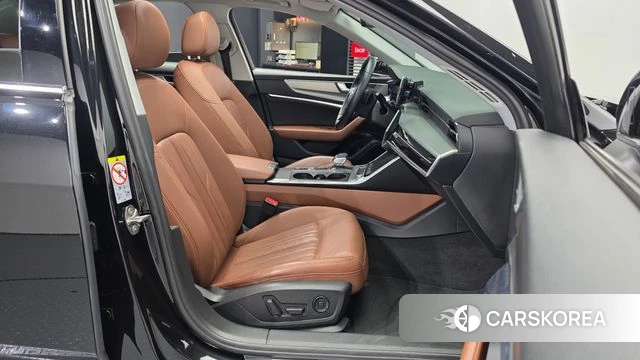 Audi A6 (C8) 2021 Черный из Кореи, фото 2