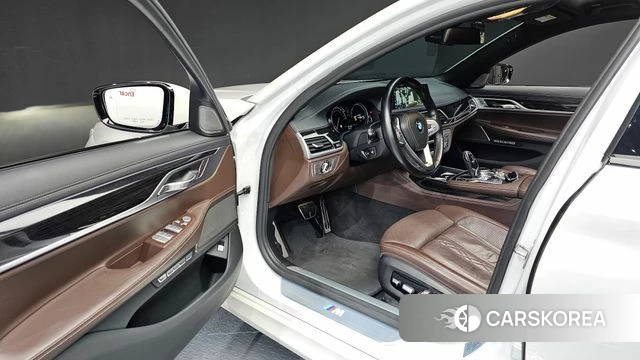 BMW 7 Series (G11) 2018 Белый из Кореи, фото 2