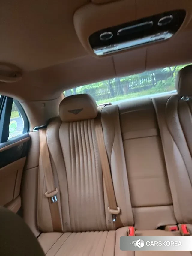 Bentley Flying Spur 2nd Generation 2018 Белый из Кореи, фото 2