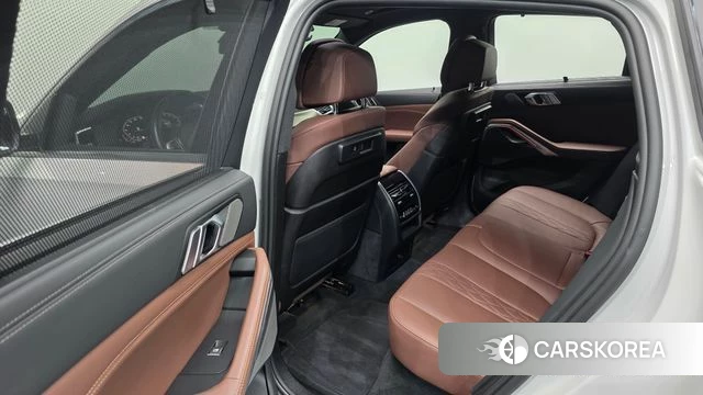 BMW X6 (G06) 2023 Белый из Кореи, фото 2