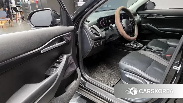 Kia The New Seltos 2023 Черный из Кореи, фото 2