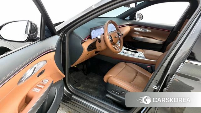 Genesis GV70 2024 Серый из Кореи, фото 2