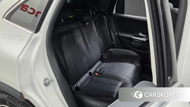 Mercedes-Benz GLA - Class H247 2021 Белый из Кореи, фото 2