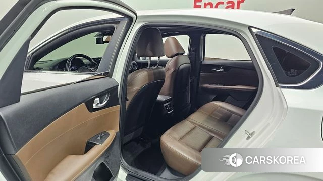 Kia Come New K3 2018 Белый из Кореи, фото 2