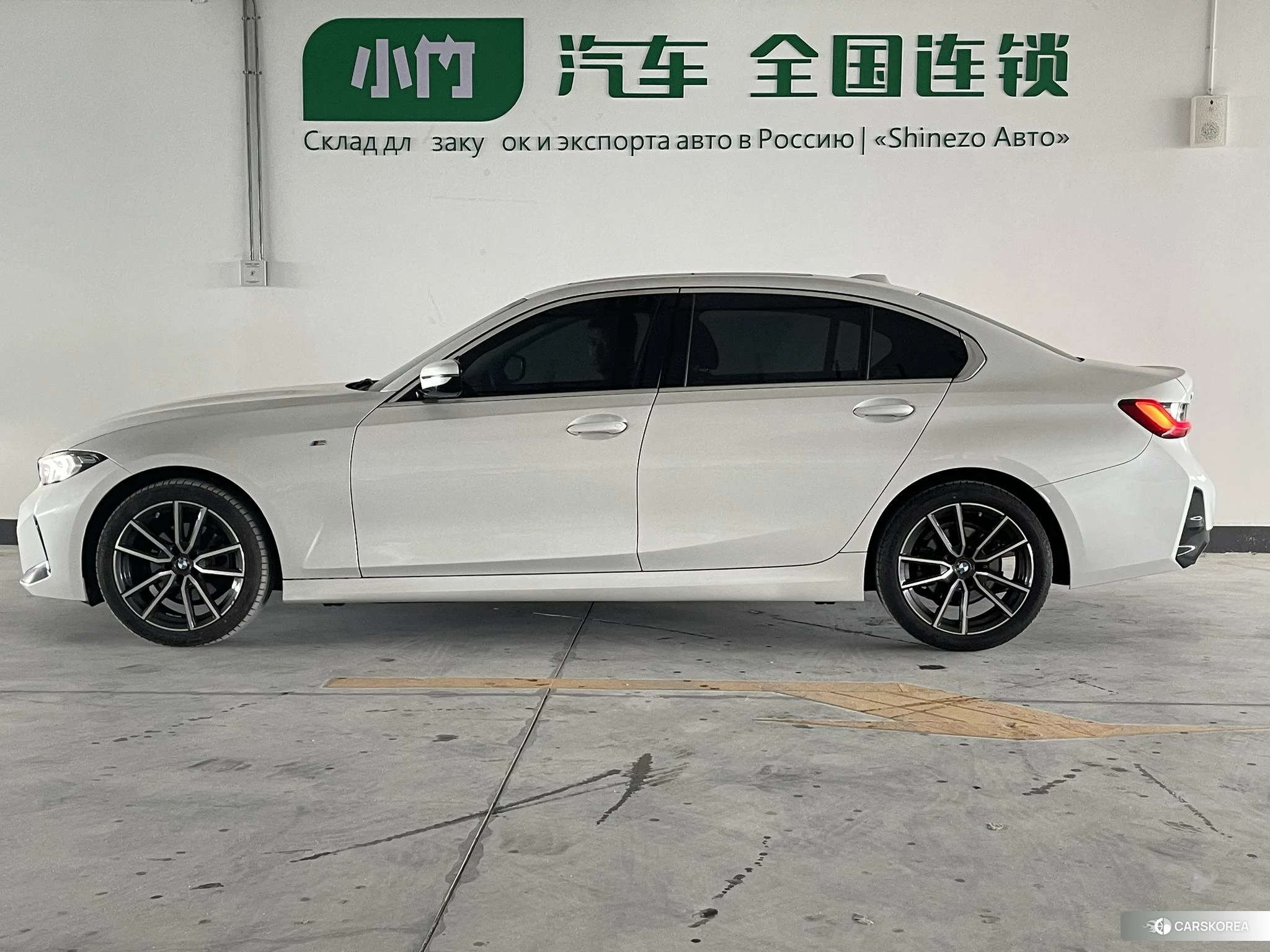 BMW 3 series 2022 Белый из Китая, фото 2