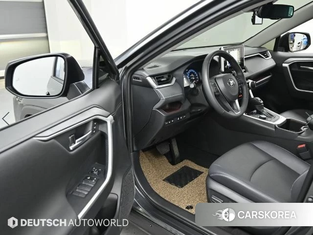 Toyota RAV4 5th Generation 2024 Серый из Кореи, фото 2
