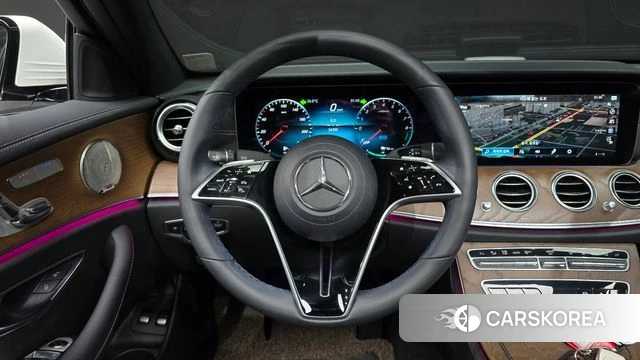 Mercedes-Benz E-Class W213 2021 Белый из Кореи, фото 2