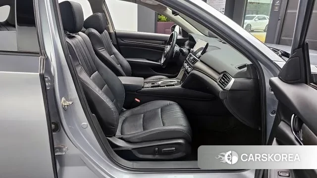 Honda Accord 10th Generation 2018 Серебряный из Кореи, фото 2