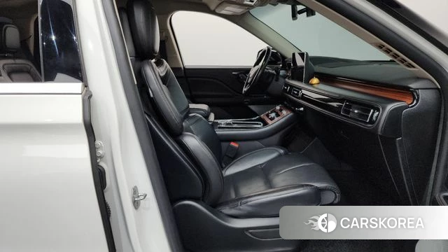 Lincoln Aviator 2nd generation 2020 Белый из Кореи, фото 2