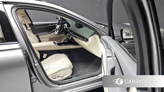 Genesis G80 (RG3) 2023 Серебристо-серый из Кореи, фото 2
