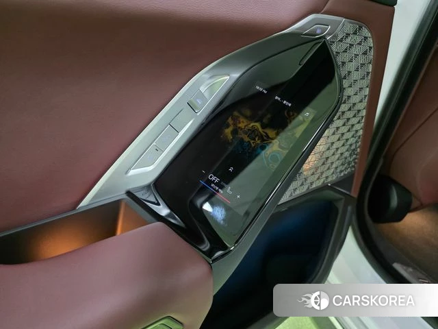 BMW 7 Series (G70) 2024 Белый из Кореи, фото 2