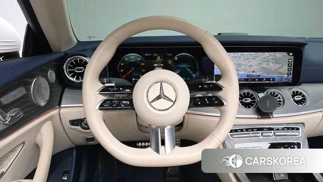 Mercedes-Benz E-Class W213 2023 Белый из Кореи, фото 2