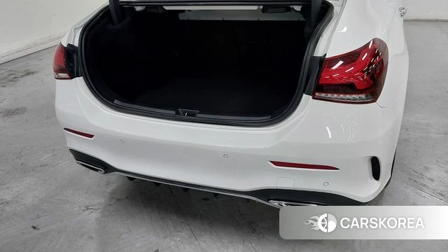 Mercedes-Benz A-Class W177 2023 Белый из Кореи, фото 2