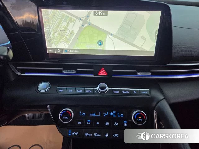 Hyundai The New Avante (CN7) 2023 Белый из Кореи, фото 2
