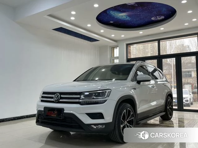 Volkswagen Tuyue 2023 Белый из Китая, фото 2