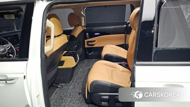 Kia Carnival 4th generation 2023 Белый из Кореи, фото 2