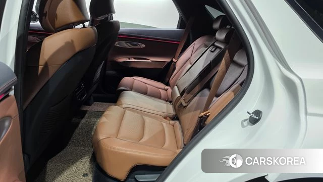 Genesis GV70 2025 Белый из Кореи, фото 2