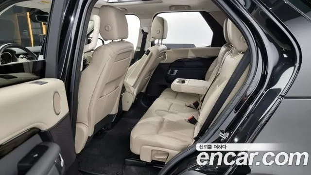 Land Rover Discovery 5 2019 Черный из Кореи, фото 2