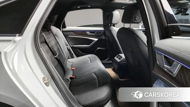 Audi A6 (C8) 2022 Белый из Кореи, фото 2