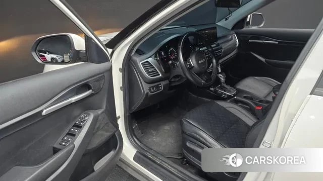 Kia Seltos 2021 Белый из Кореи, фото 2