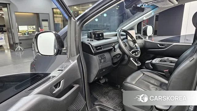 Hyundai Staria 2022 Серый из Кореи, фото 2