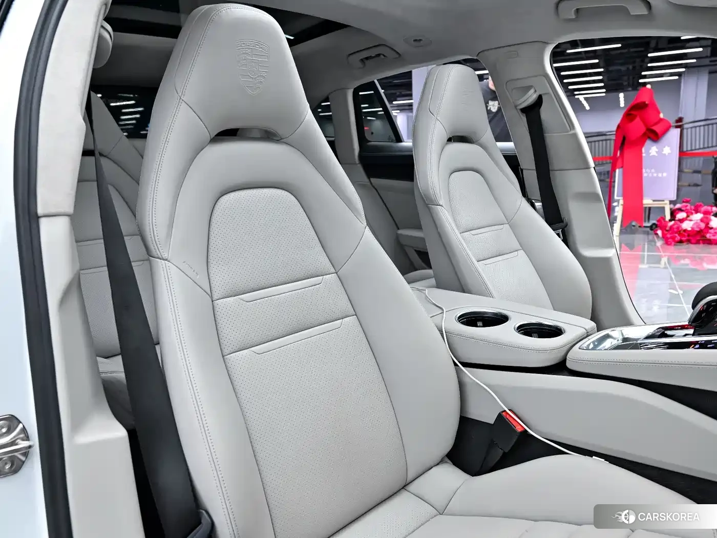 Porsche Panamera 2021 Белый из Китая, фото 2