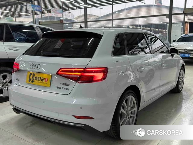 Audi A3 2021 Белый из Китая, фото 2
