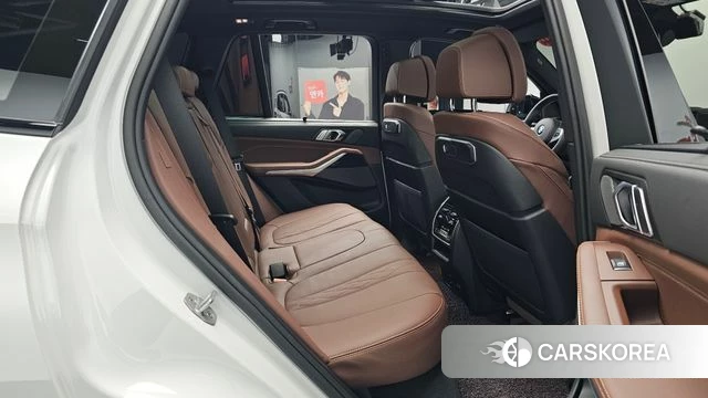 BMW X5 (G05) 2024 Белый из Кореи, фото 2